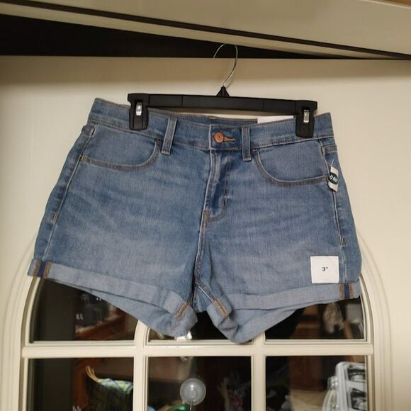 New Old Navy Denim Shorts 3 Inch Inseam Size Women's 4 - Picture 1 of 2